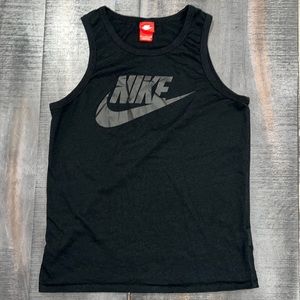 Men’s Nike Sleeveless Shirt Medium